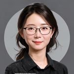 内容审核官孙晓霞头像，严谨认真的女性编辑形象，负责吃瓜网站所有内容的合规审核与事实核查工作